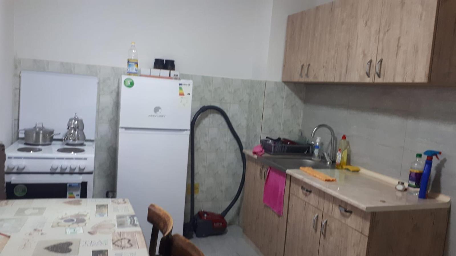 Appartement Makedonyada Kiralik Ev Ve Arac Hizmeti Ile Birlikte à Skopje Extérieur photo